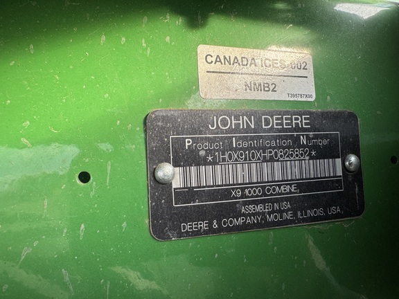 Used 2023 John Deere X9 1000 Combines at Horizon Ag & Turf in Warburg, AB - Photo4