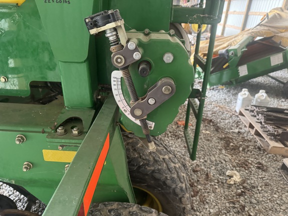 Photo of 2009 John Deere 1990