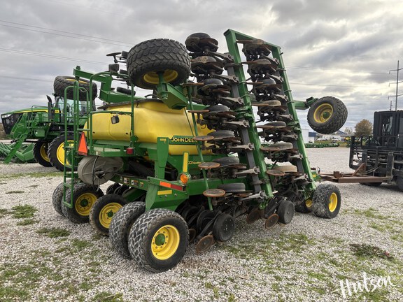 Photo of 2009 John Deere 1990