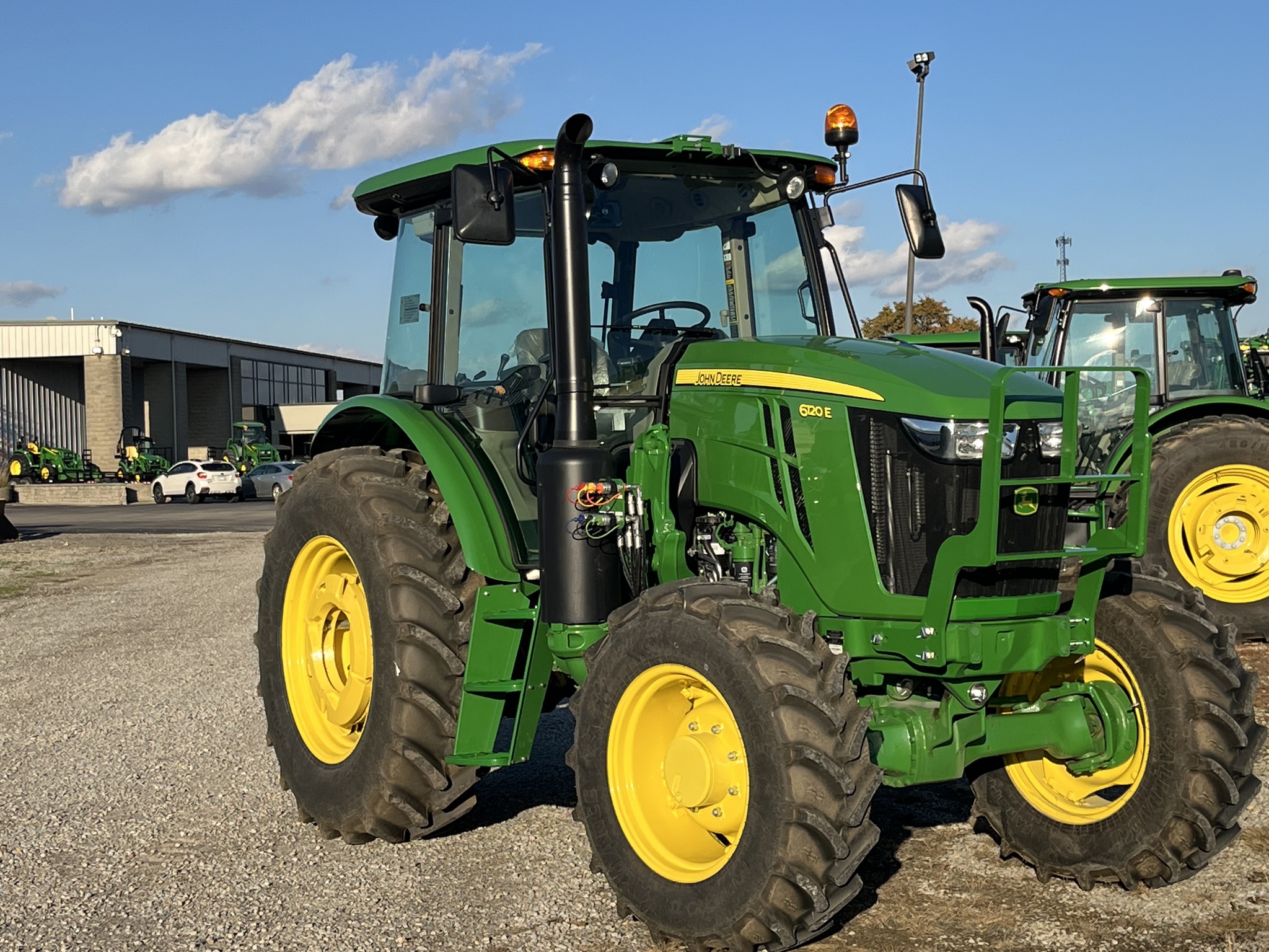 2025 John Deere 6120E Image 2