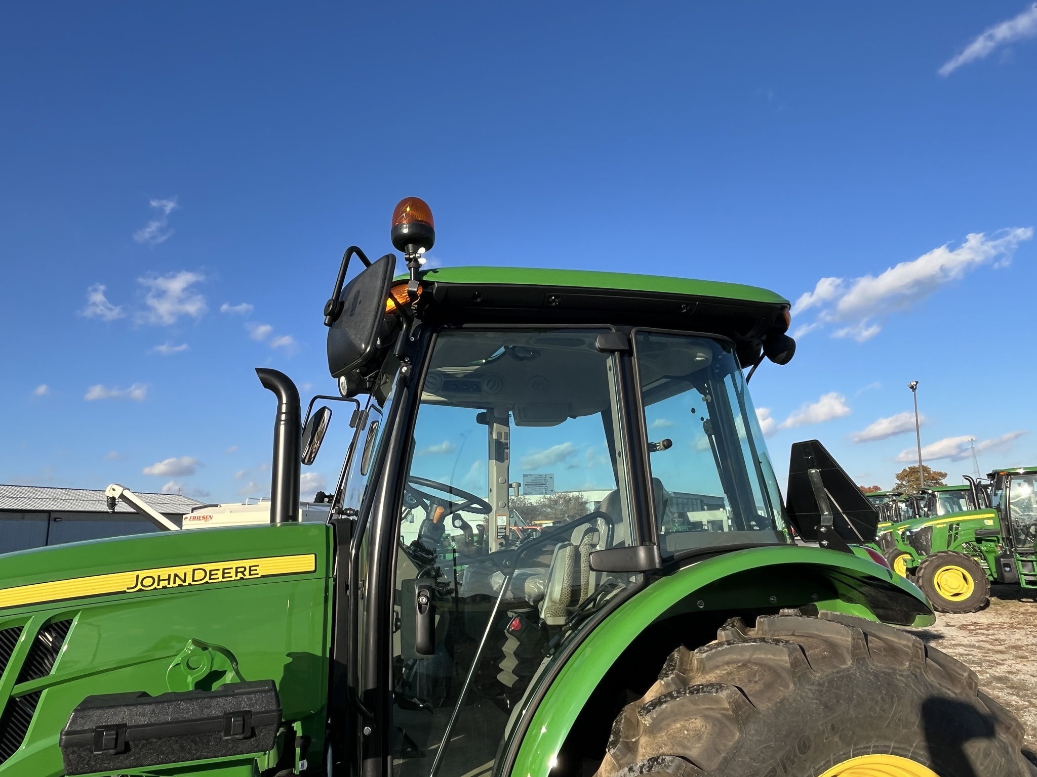 2025 John Deere 6120E Image 15