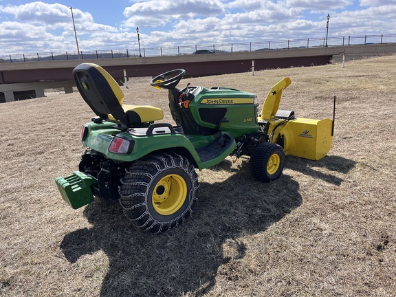 2017 John Deere X730 - Photo5