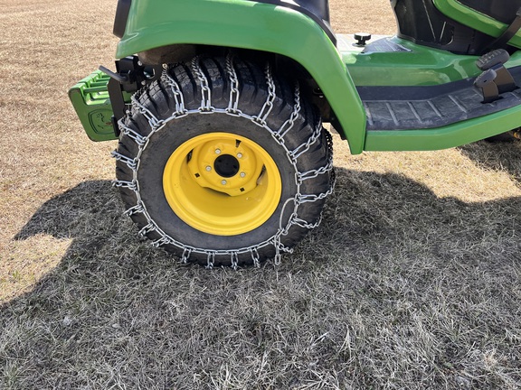 2017 John Deere X730 - Photo11