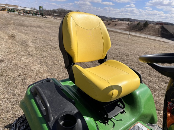2017 John Deere X730 - Photo19