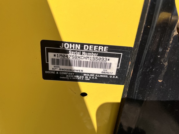 2017 John Deere X730 - Photo23