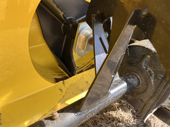 2017 John Deere X730 - Photo33