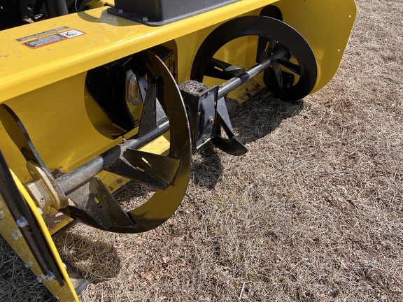 2017 John Deere X730 - Photo32