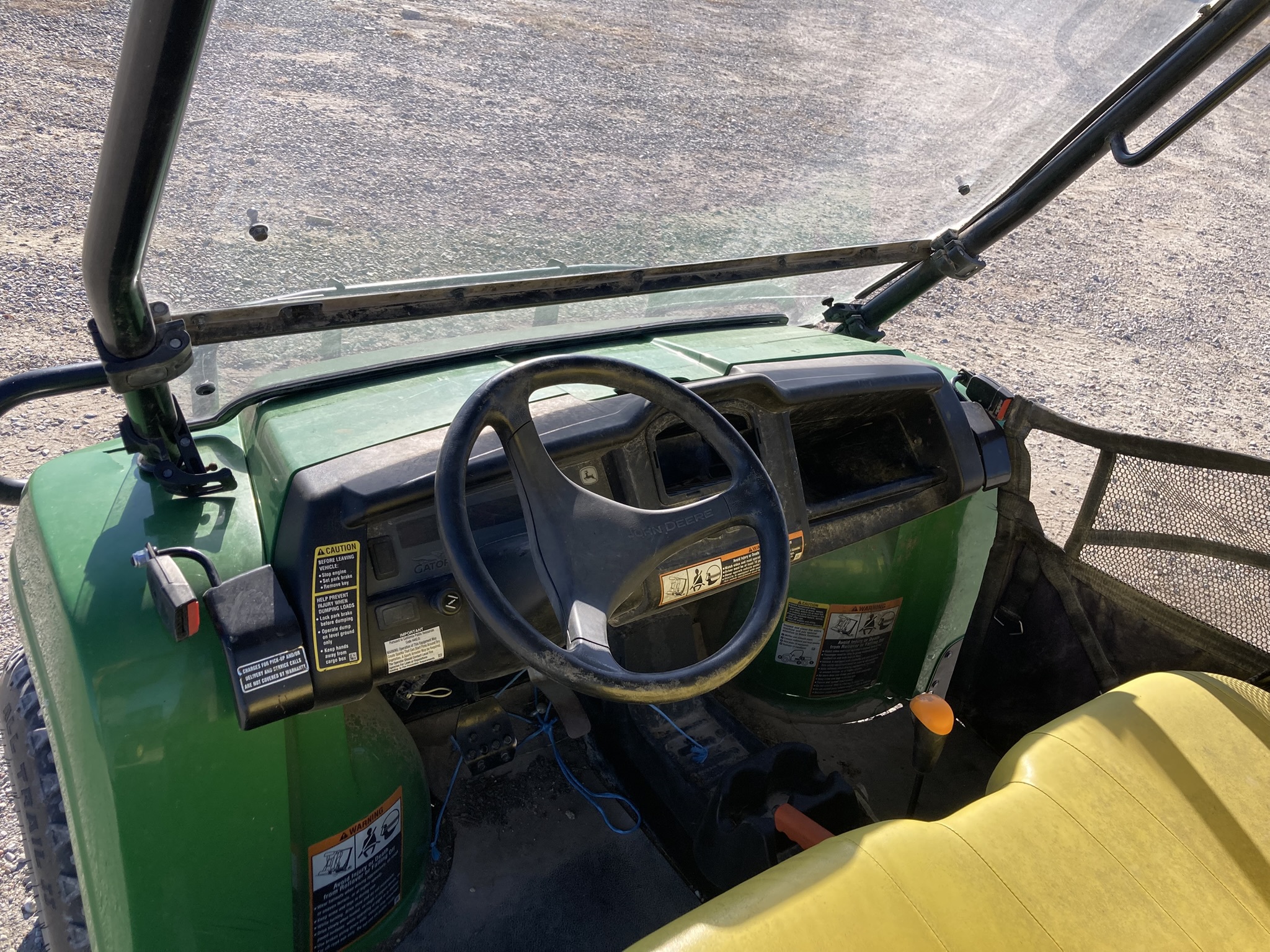 2017 John Deere HPX 4X4 Image 11