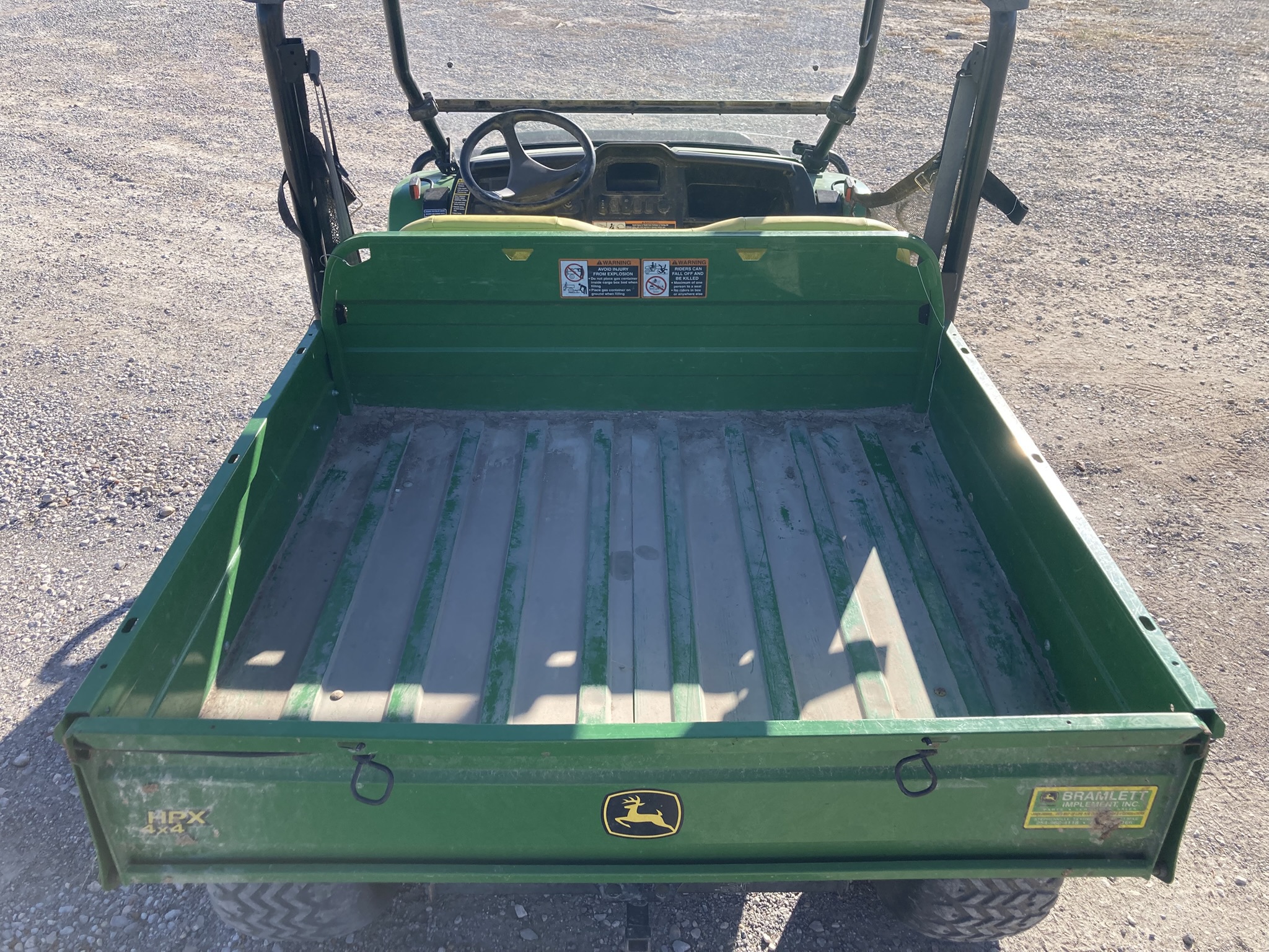 2017 John Deere HPX 4X4 Image 13