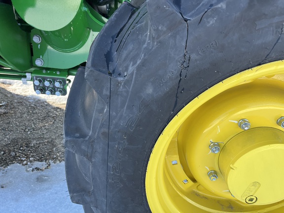 2025 John Deere 5090E - Photo13