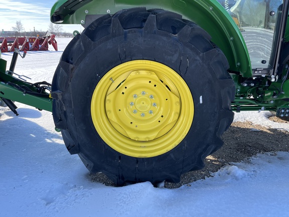 2025 John Deere 5090E - Photo15