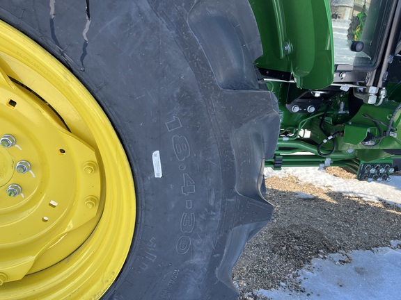 2025 John Deere 5090E - Photo16