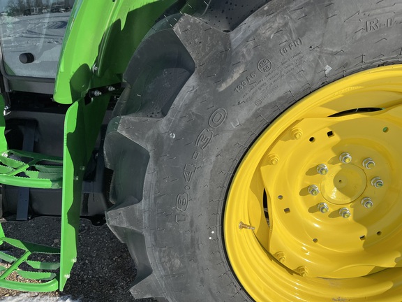2025 John Deere 5090E - Photo19