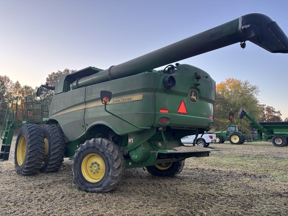 Photo of 2020 John Deere S770