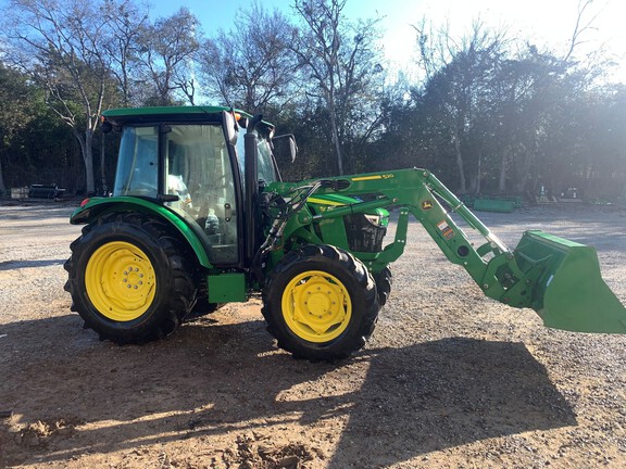 2023 John Deere 5075E Photo 1