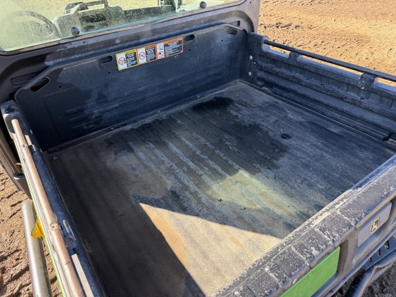 2019 John Deere XUV 835M - Photo15