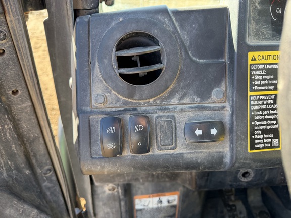 2019 John Deere XUV 835M - Photo22