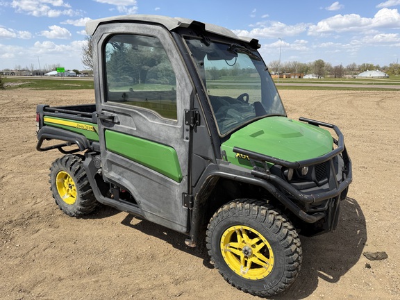 John Deere XUV 835M