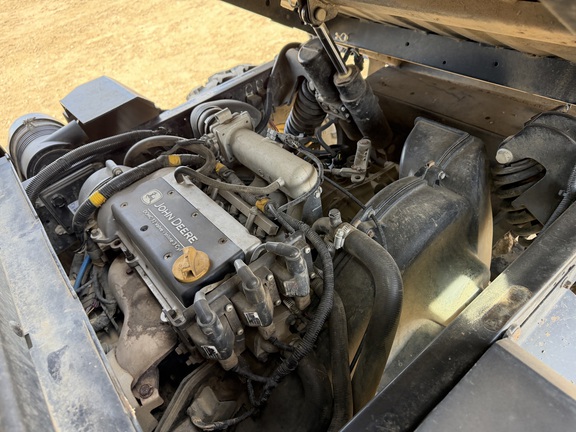 2019 John Deere XUV 835M - Photo18