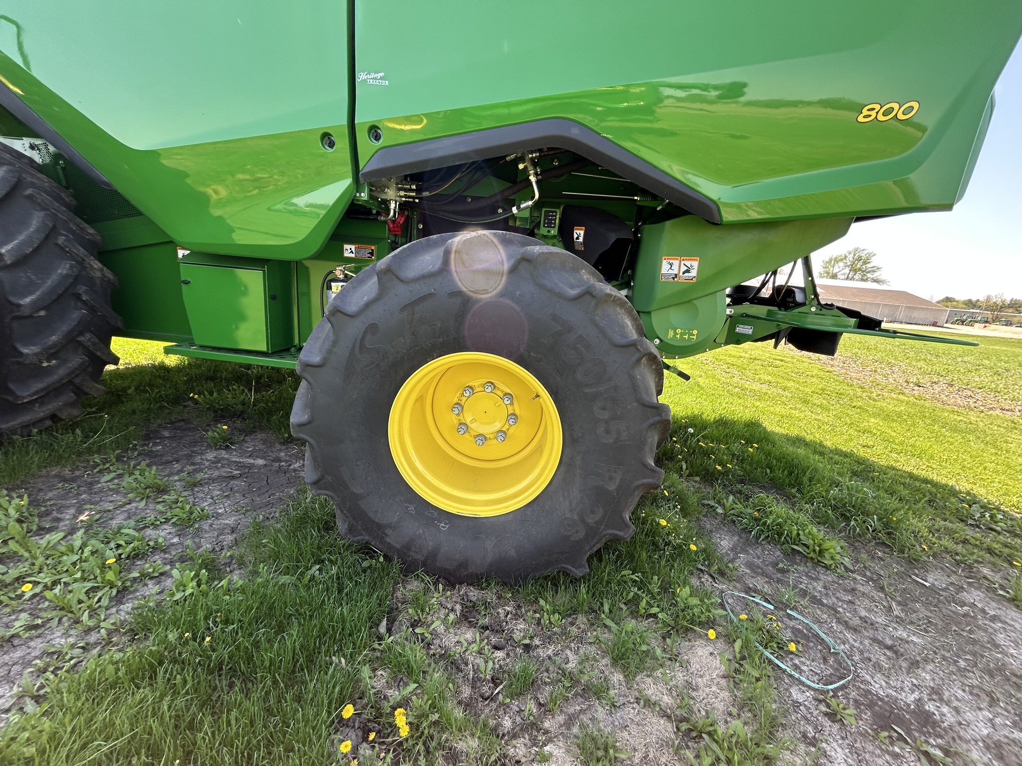  2025 John Deere S7 800 at Heritage Tractor in Galesburg, IL