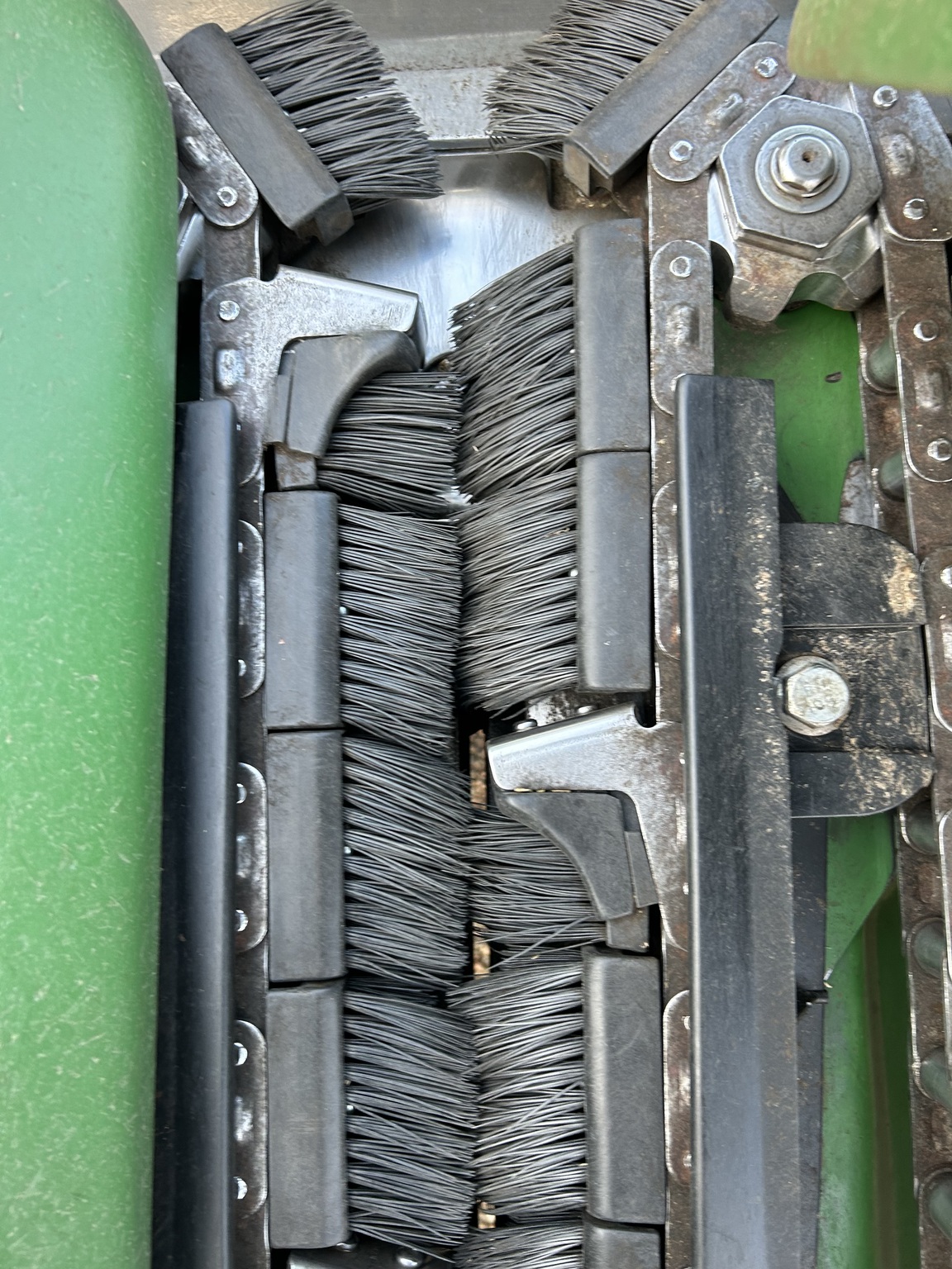 2012 John Deere 612C Image 9