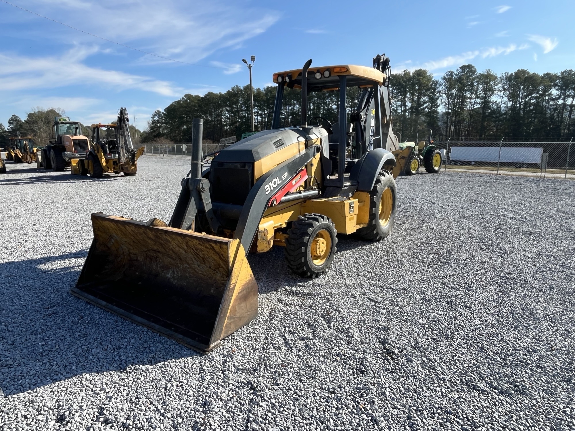 2019 John Deere 310L EP Image 2