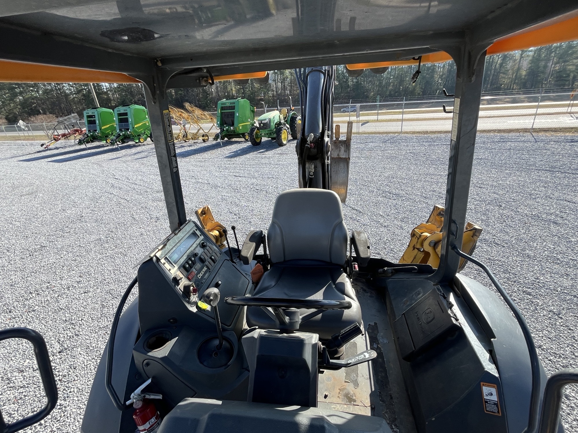 2019 John Deere 310L EP Image 8