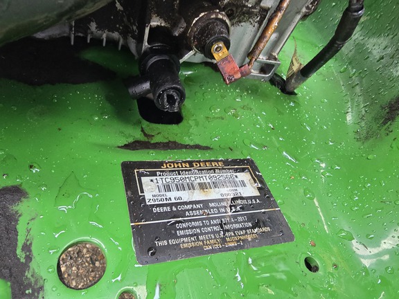 Photo of 2021 John Deere Z950M