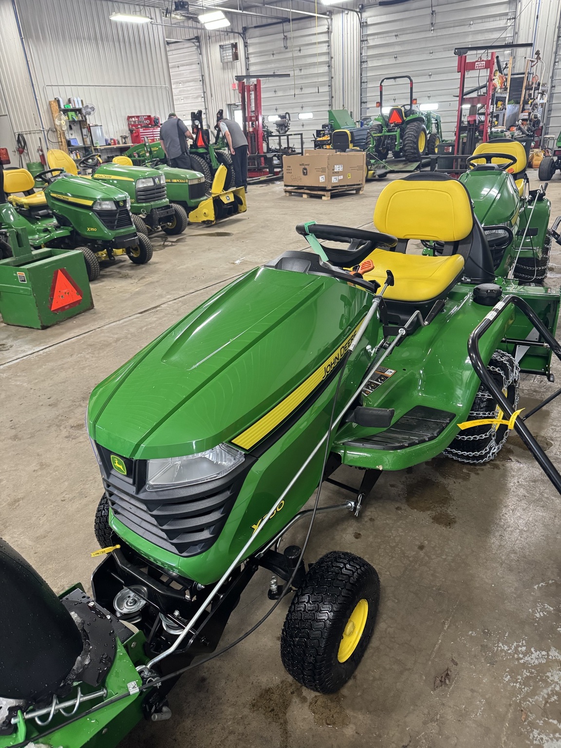 2025 John Deere X350 Image 1