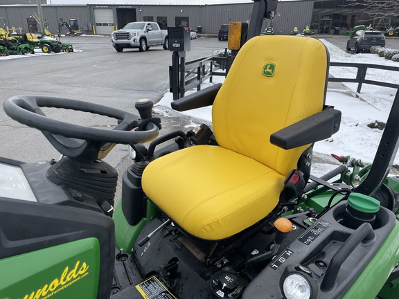 2022 John-Deere 1025R