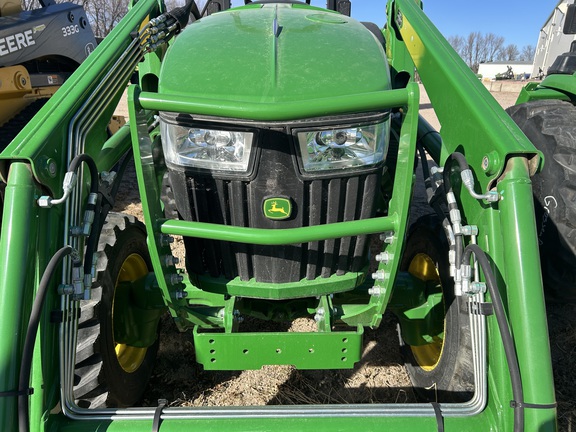 2024 John Deere 4044M (6th thumbnail)