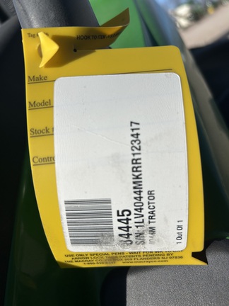 2024 John Deere 4044M (8th thumbnail)
