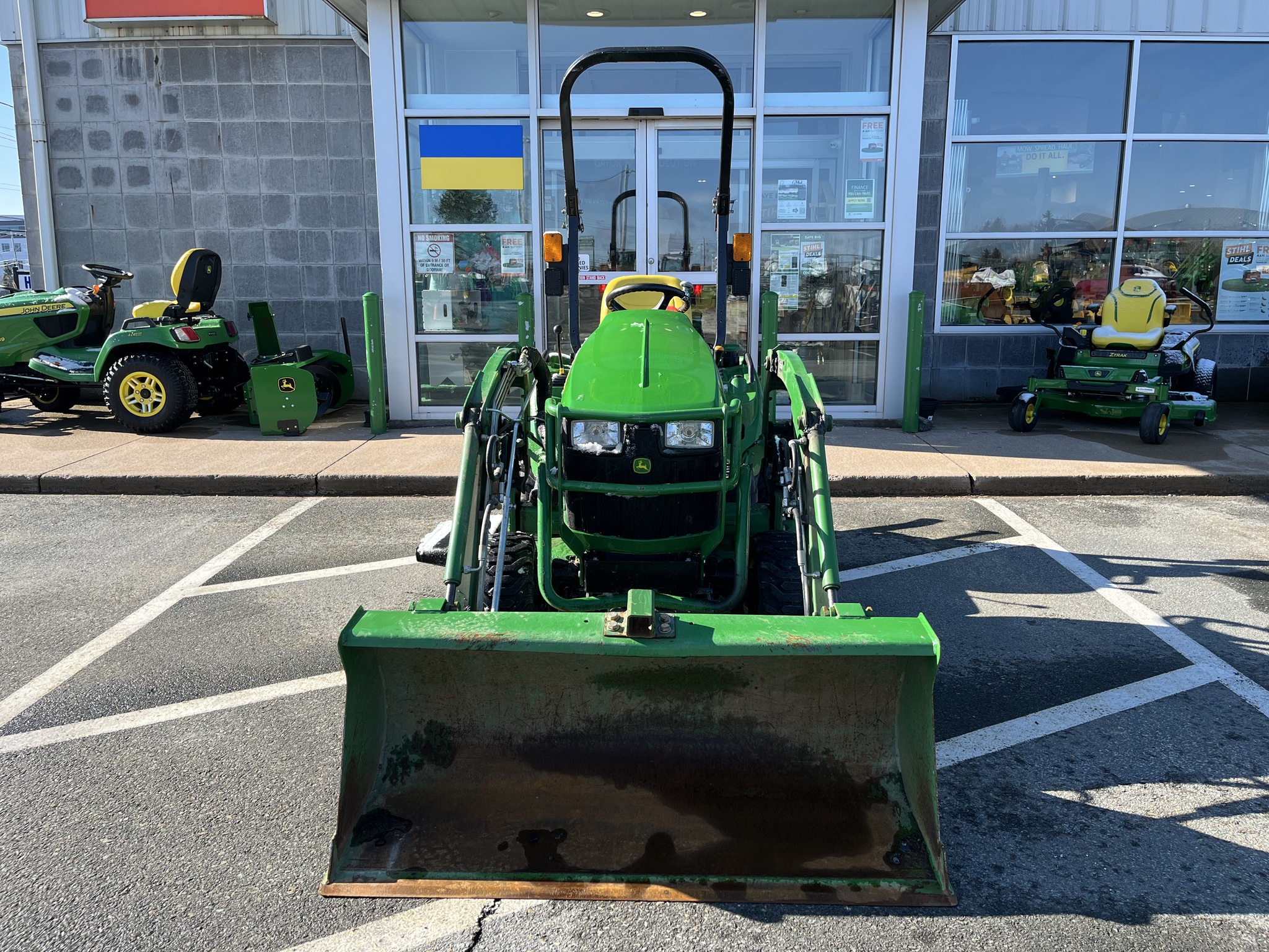 2021 John Deere 1023E Image 2