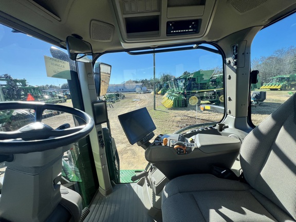 2025 John Deere 8R 280 Photo 6