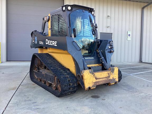 Photo of a 2019 John Deere 325G