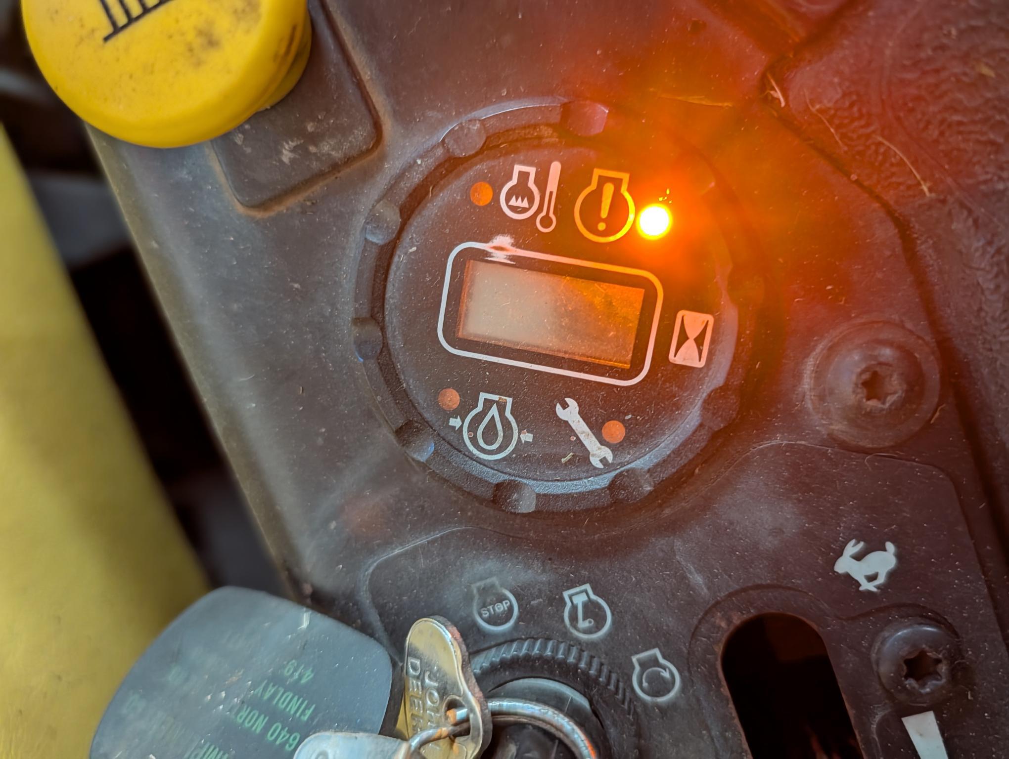 2013 John Deere Z925M Image 6