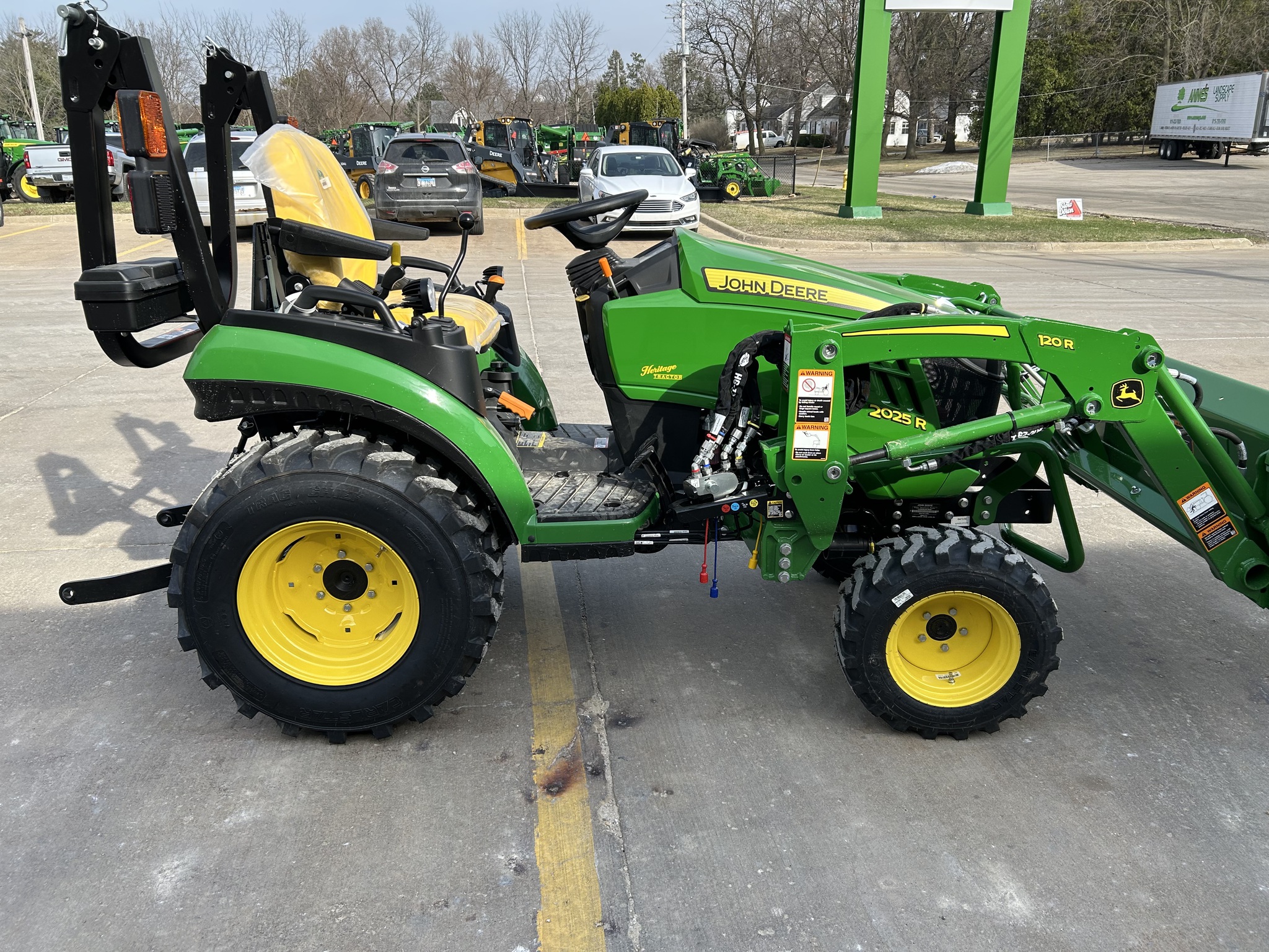  2025 John Deere 2025R at Heritage Tractor in Freeport, IL