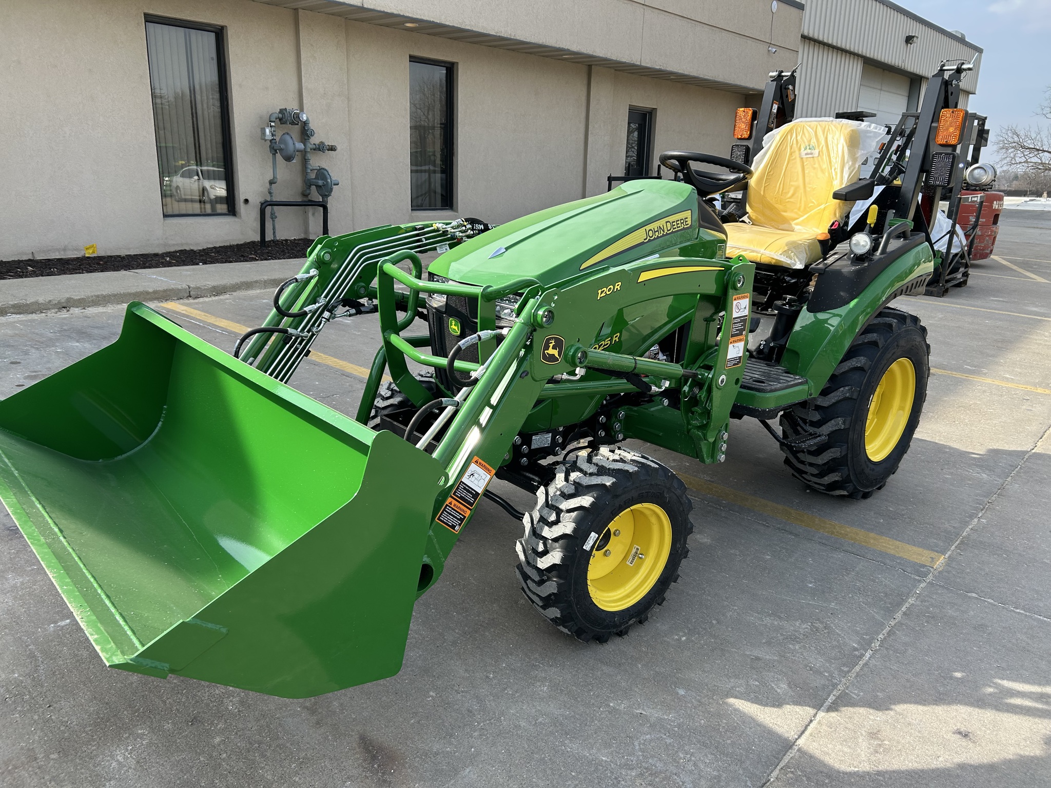  2025 John Deere 2025R at Heritage Tractor in Freeport, IL