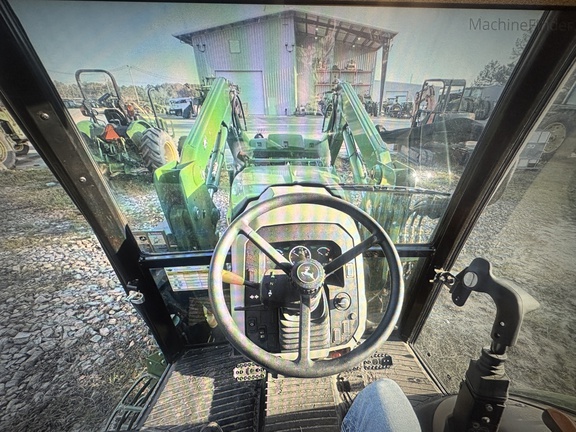 2024 John Deere 5075E Photo 14