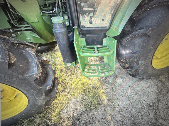 2024 John Deere 5075E Photo 16