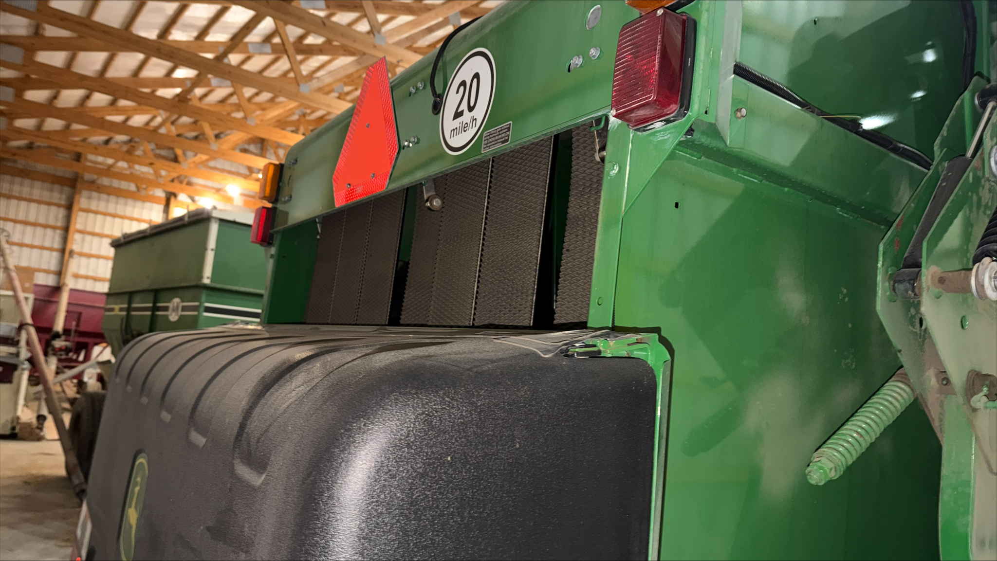 2021 John Deere 560R Image 10