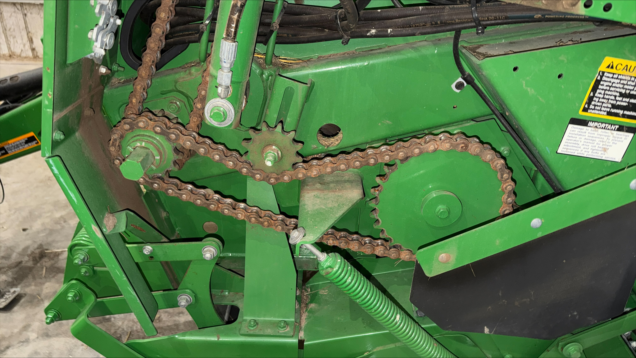 2021 John Deere 560R Image 5