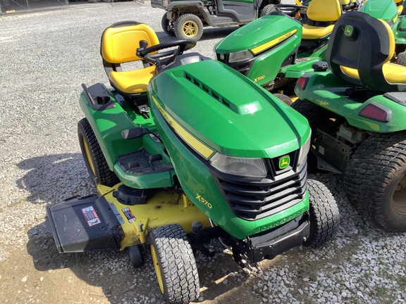 Photo of 2016 John Deere X570