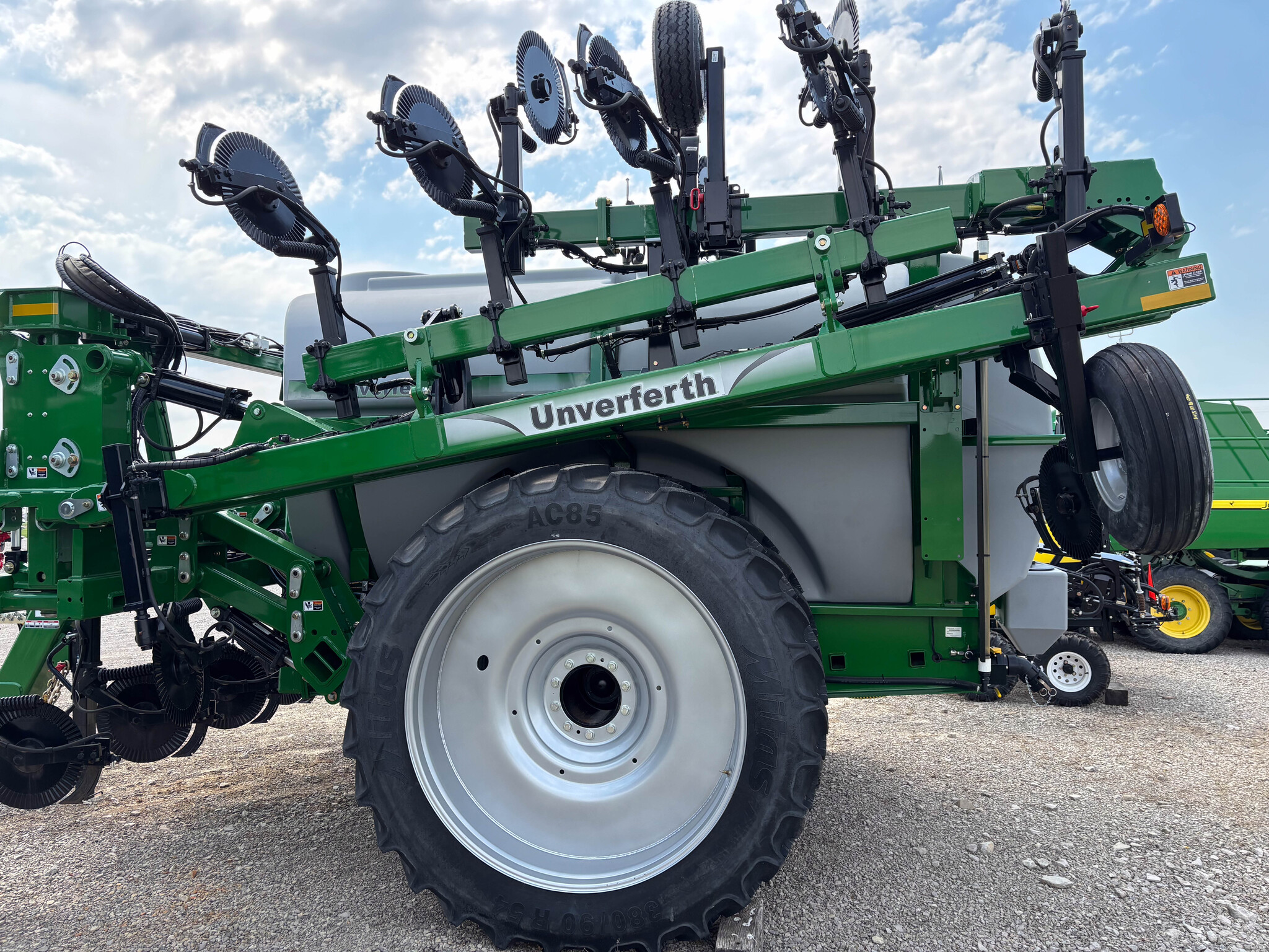 Used -- Unverferth 2600 Nutrient Application at Koenig Equipment in Anna, OH - PhotoXL1