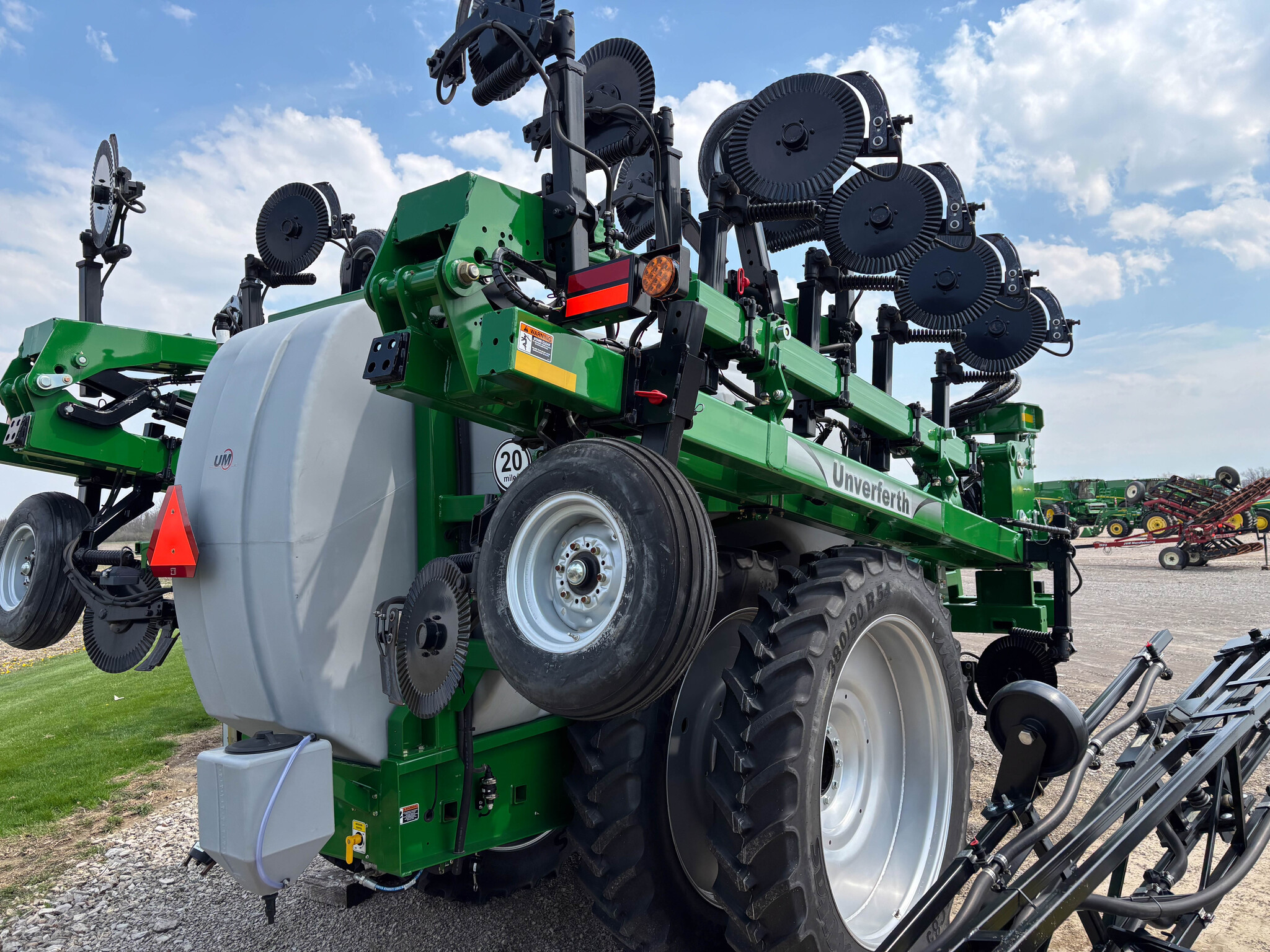 Used -- Unverferth 2600 Nutrient Application at Koenig Equipment in Anna, OH - PhotoXL3