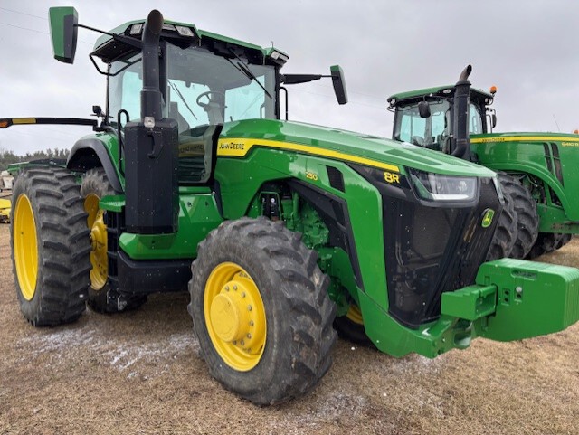 2020 John Deere 8R 250 Image 4