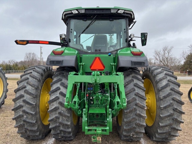 2020 John Deere 8R 250 Image 8