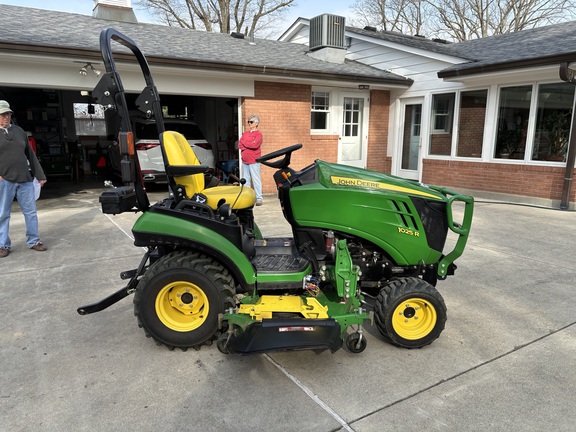 Used 2014 John Deere 1025R Compact Utility Tractors at Koenig Equipment in Lebanon, OH - Photo4