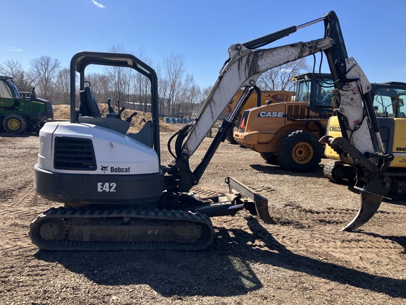 Photo of a 2015 Bobcat E42
