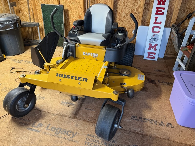 2018 Hustler RaptorSD 26 Image 1